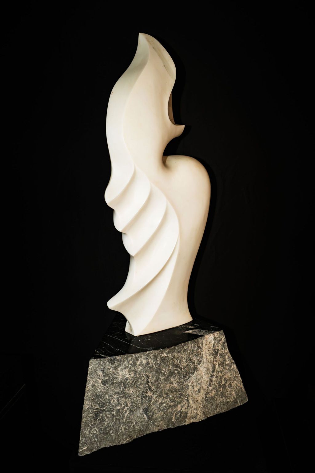 Graham Radcliffe Sculpture - L'Ultima 2